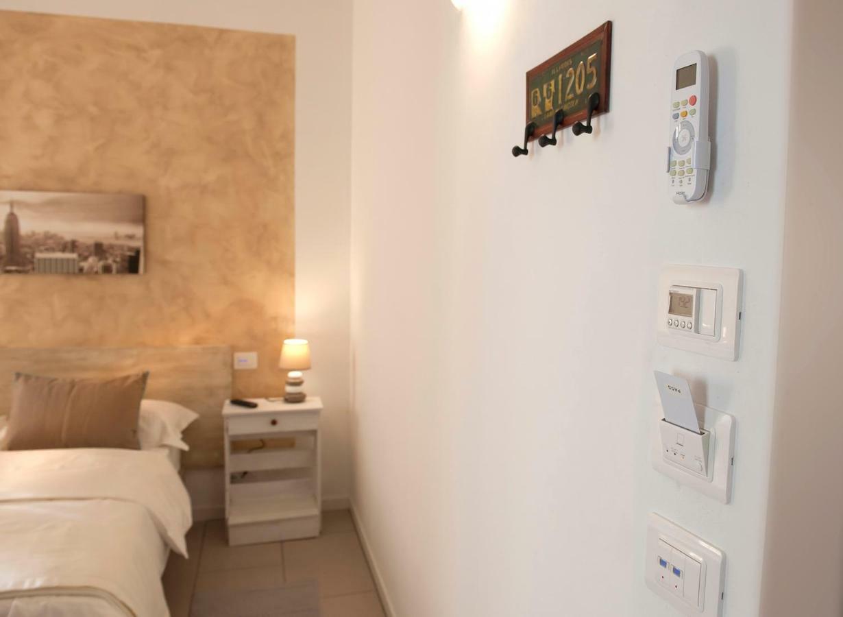Le Suites - Di Fronte Ospedale Sacro Cuore Неґрар Екстер'єр фото