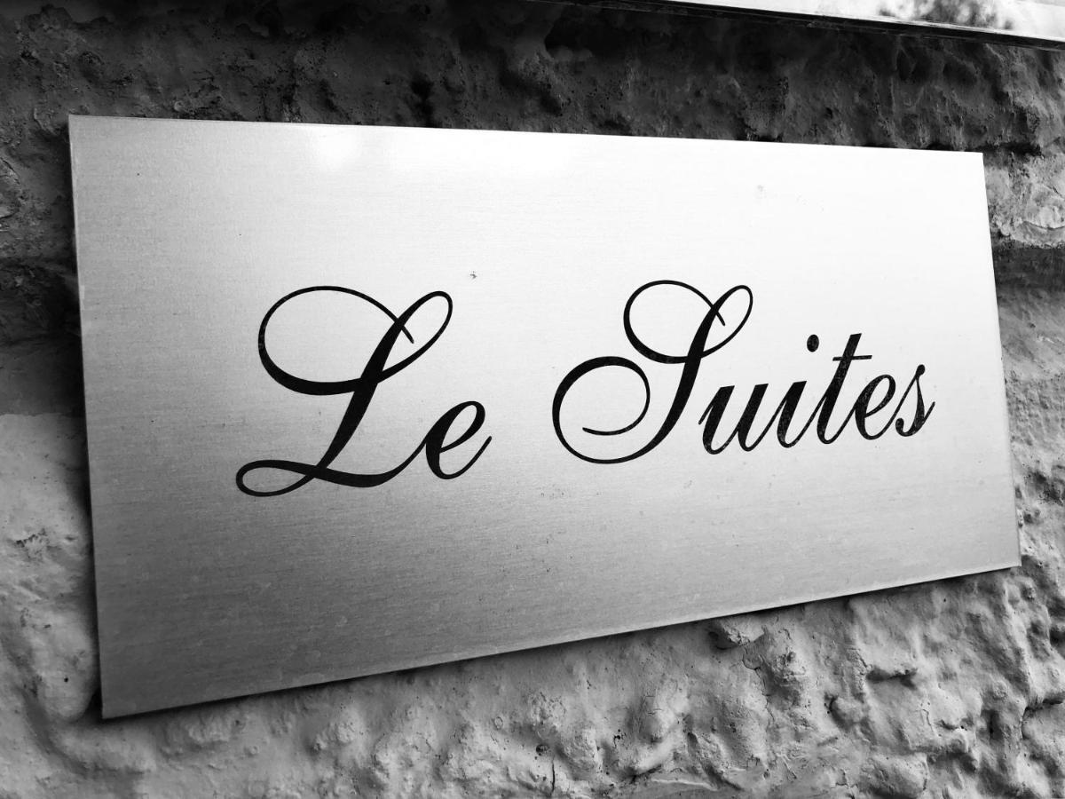 Le Suites - Di Fronte Ospedale Sacro Cuore Неґрар Екстер'єр фото